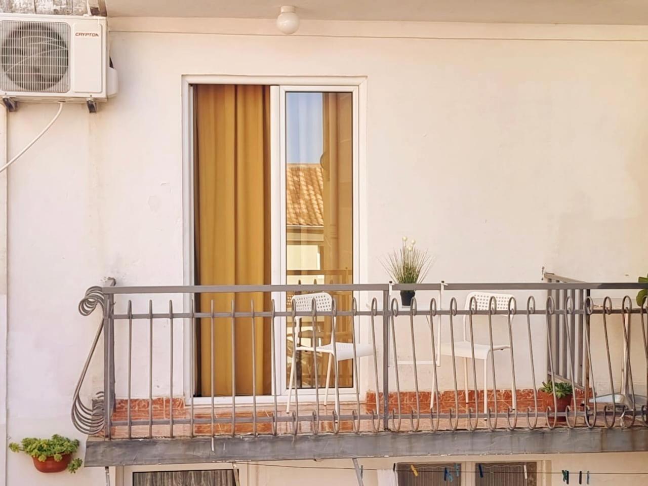 Studio Apartman Na Plazi Rafailovici Exterior foto